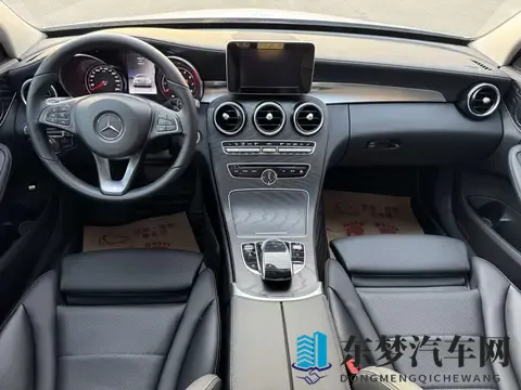 浓毛老妇ass撒尿piss：新能源汽车成潮流，智能化配置升级引关注-1