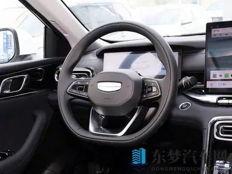 老太脱裤子让我进去：汽车设计巧思：揭秘内外空间与智能配置新趋势-1