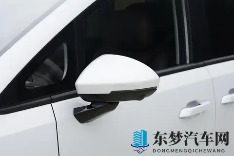 深度体验五菱星光730 PHEV，务实之选能否满足刚需？-3