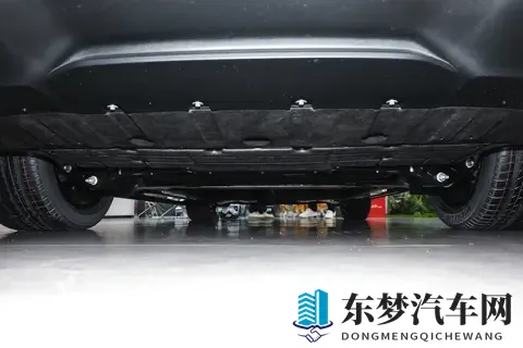 老司机试驾：乐道L90 2025款，六_七座可选，大车也好开-1