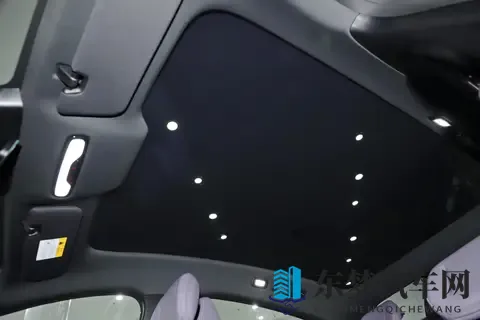 无框车门 + 零重力按摩椅，深蓝 L06 才是 Z 世代梦中情车？-2