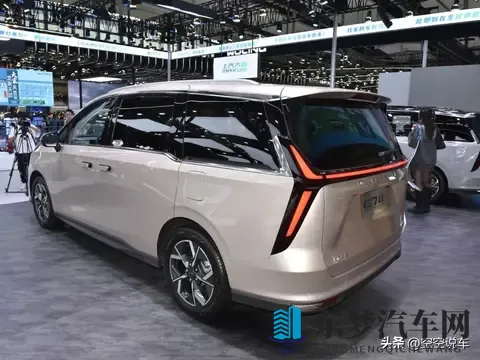 “价格搅屎棍”配20T+9AT的7座MPV，仅11万出头，可平替GL8？-2