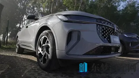 秘密研究所秘 宅男专属：神秘基地：宅男乐园独家秘境