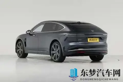 蔚来ET9到底咋样？80万级的国产车，我体验了一番-3