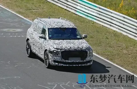 奥迪SQ9谍照曝光！2026年发布，性能猛兽即将来袭