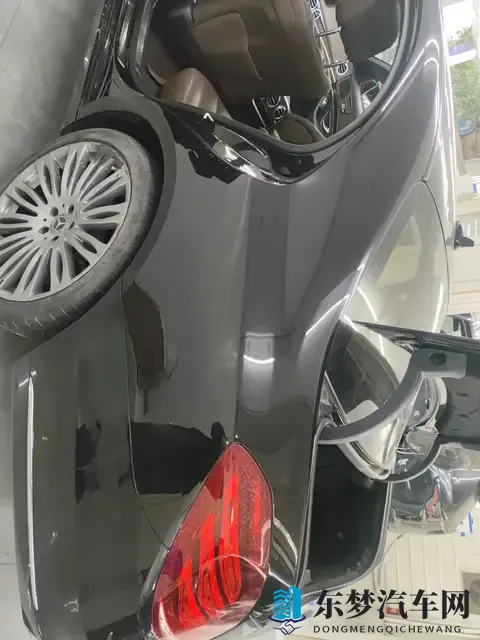 32万多拿下二手奔驰S级，体验当年百万级座驾！-3