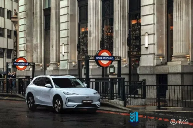 推特成人版18：社交平台成人内容，18岁禁入领域