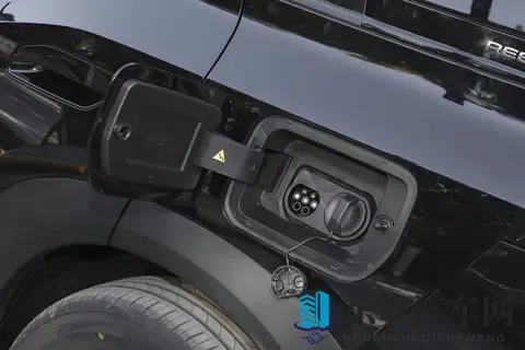 2025 年选家用 SUV 别慌！这台 “国民增程车” 把 3 大痛点全解决了-2