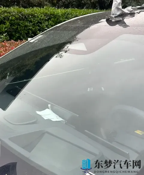 纯电动大六座，会用华为技术吗？疑似日产N8谍照曝光-1