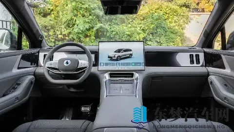 腾势N8L DM正式上市：豪华六座SUV，2998万起享多重专属权益-2