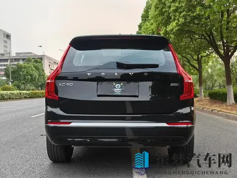 七座车来了，后备箱却小了，中产家庭该怎么选？-1