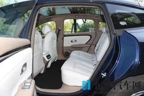 别再问 15 万买啥了！启源 A06 带着 62 秒加速 + 按摩椅来了-2