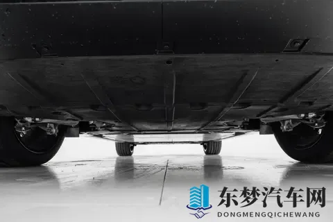 蔚来ET9:豪华与科技的碰撞,适合年轻人、商务人士和科技爱好者-3