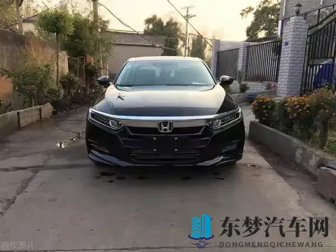 燃油车会被淘汰吗？假期去跑一趟高速，你也许就清楚了！-2