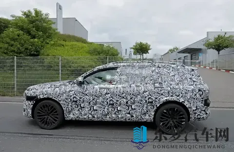 奥迪SQ9谍照曝光！2026年发布，性能猛兽即将来袭-2