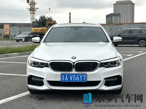 男生和女生肌肌对肌肌：汽车科技，男女共享驾驶乐趣