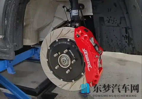 卡钳：藏在轮圈里的“安全开关”，决定你刹车的底气