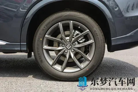 预算12万买插混SUV，第三代蓝电E5 PLUS如何满足多场景需求？-1