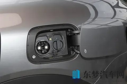 20万选插混SUV，这款梅赛德斯-奔驰与吉利联合打造的车型可以看看-2