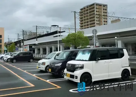 浓毛老妇ass撒尿piss：新能源汽车成潮流，智能化配置升级引关注-2