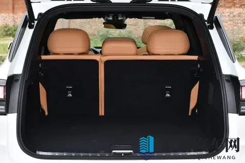 自主品牌燃油四驱中大型SUV对比，领克09和哈弗H9该如何选？-2