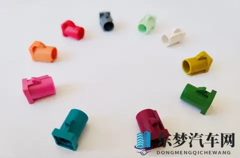 FAKRA 连接器的“颜色密码”，功能差异居然这么大！-1