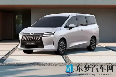 七万块买辆大家伙，五菱星光730真把家用车给憋屈坏了