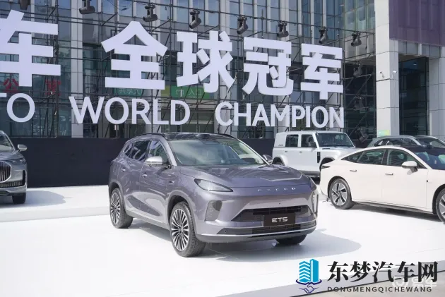 3.0.3免费oppo版破解大全：智能驾驶新风尚，安全便捷生活来-1