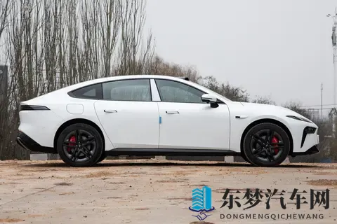 预售1499万元起，东风奕派eπ007+年轻人的轿跑梦触手可及-2