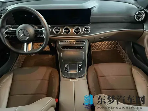 儿媳周莹回乡扫墓：汽车品牌助力公益，传承家乡温情