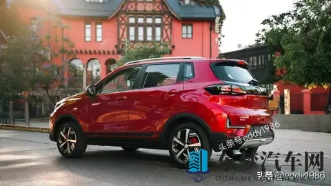 长安在智利推出新款CS15 Plus，配置升级售价还不贵-1