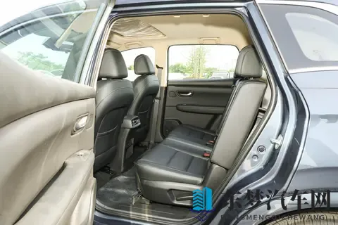 到店体验第三代蓝电E5 PLUS，230km 越级续航真香-3