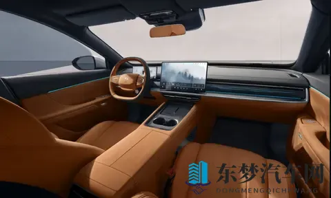 试完东风奕派eπ007+，我觉得它很适合追求实用性的家庭用户