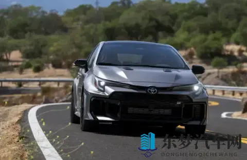丰田 GR 卡罗拉或告别三缸机,未来有望升级 400 马力四缸发动机-1