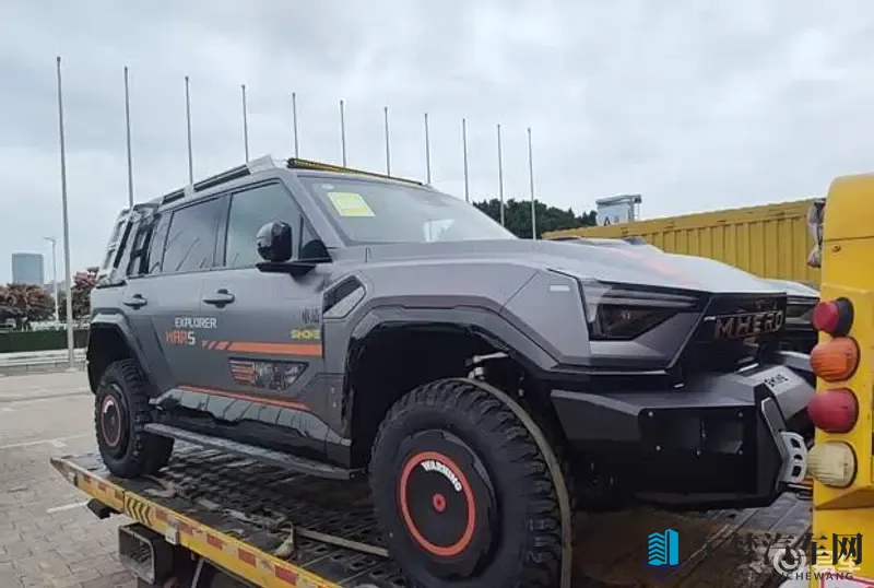 2025广州车展探馆：猛士M817 Hero版即将上市-1