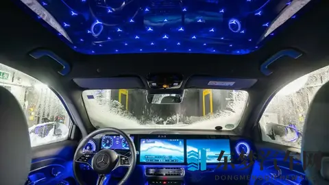 第二代奔驰GLB来了 带星空顶 有四驱 腿部空间显著提升 12月首发亮相-2