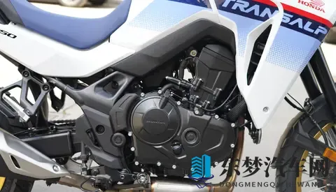 本田发布2026款XL750，新增电子离合器，这下上手难度更低了！-1