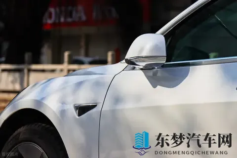 特斯拉FSD 来华终极考试:是 “自动驾驶龙” 还是 “罚单制造虫”?-2