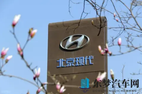 北京现代销量暴增 87%！EO 羿欧凭啥火？775% 高强度钢 + 9 气囊太硬核-2