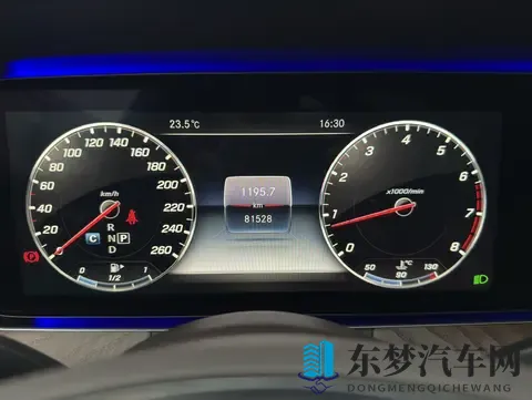 23万多拿下行政座驾，18款奔驰E300L，商务家用皆宜-1