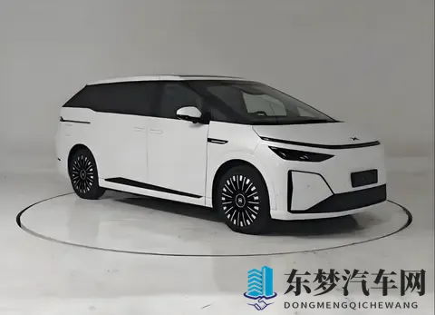 401批工信部新车：五菱荣光EV焕新，大众新车判若两人-2