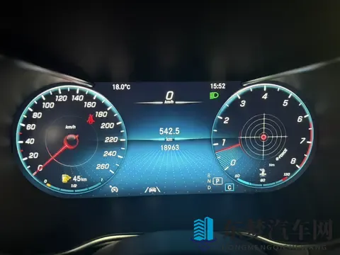 25万拿下白色奔驰GLC,体验零百69秒的豪华!-1