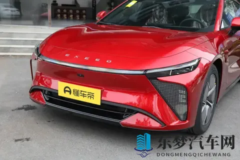 1528万元起，800V平台+8295芯片，2025款星纪元ES适合谁？-2