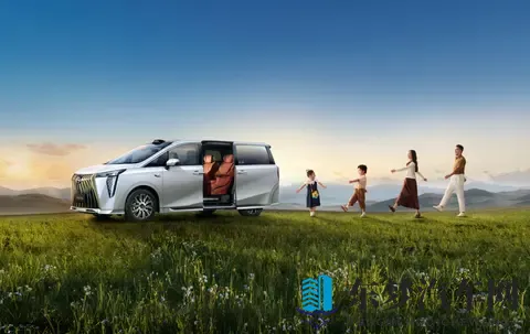 传祺M8向往宗师来了！全球首创后风窗气囊，Momenta智驾+激光雷达-1