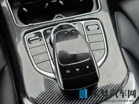 六年奔驰GLC，豪华依旧，10万公里老将值不值？-1