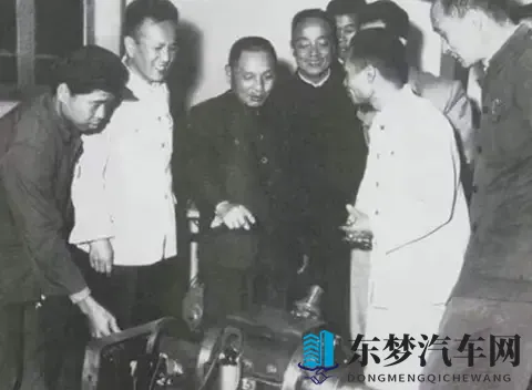 马自达发展史（3）：烧钱、玩转子，小众车企的硬核之路-1