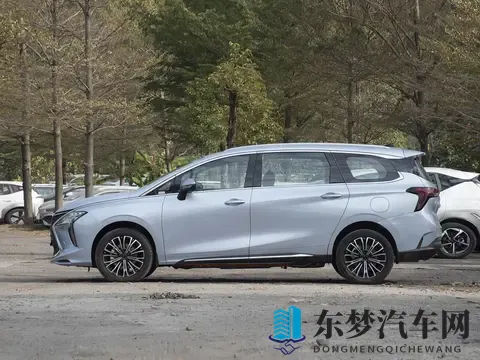 全新国产插混MPV上市！外观动感十足，15T插混，综合续航1300Km