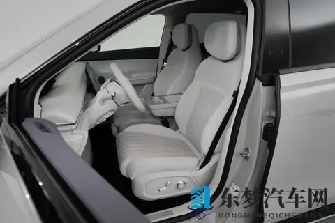 2025款星纪元ET增程版四驱至臻尊享：豪华感与实用性兼备-3