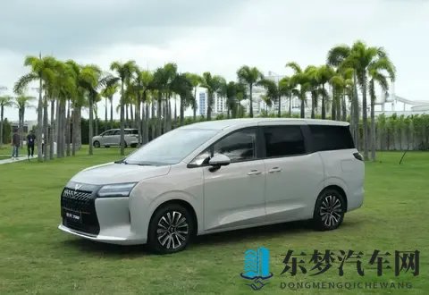 星光730一车三吃!预售768万起,1100km综合续航,88%空间利用率-2