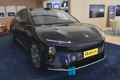 从BBA换蔚来ET9是冲动吗？5米3行政旗舰，细节藏着答案-3